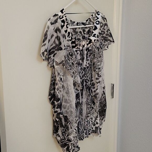 3/$30 APT 9 Chiffon Leopard Square Neck Short Sleeve Ruffle Blouson Blouse - Picture 3 of 9